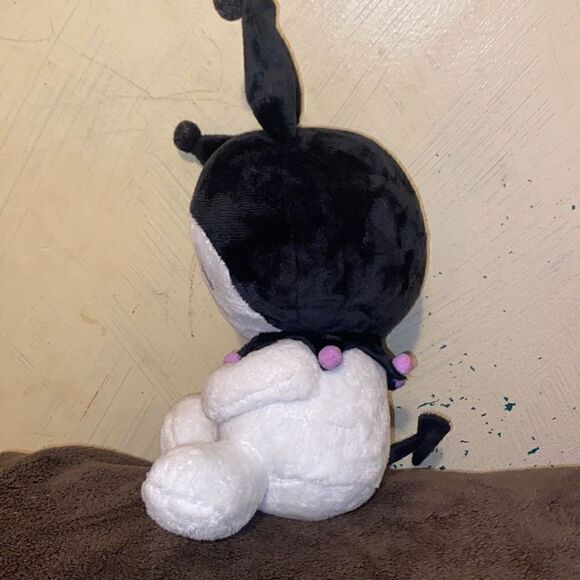 Hello Kitty KUROMI 13” plush - Picture 4 of 6
